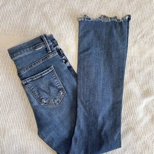 Mother women’s Size 24 The Insider Crop Step Chew Dancing On Coals Jeans Distres